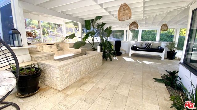 2266 Cold Canyon Road, Calabasas, CA 91302