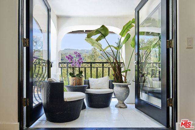 2266 Cold Canyon Road, Calabasas, CA 91302