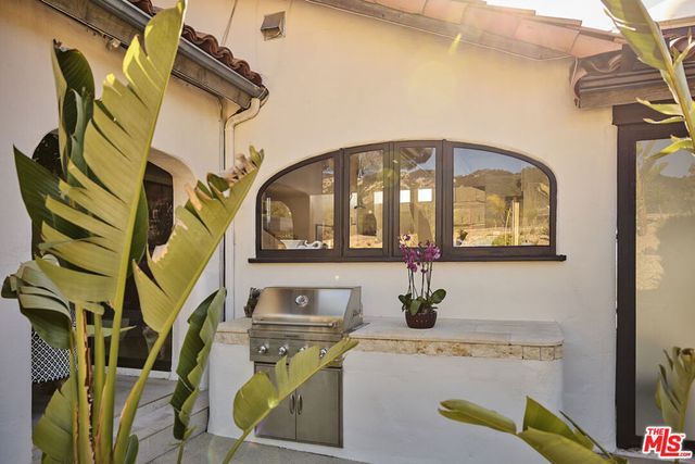 2266 Cold Canyon Road, Calabasas, CA 91302