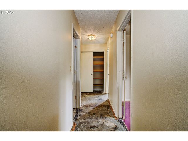 700 Nw 80TH St, Vancouver, WA 98665