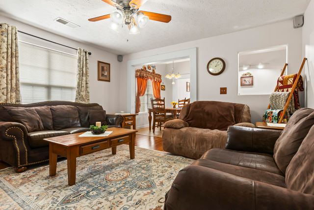 2708 Bay Cedar Cove, Lexington, KY 40511