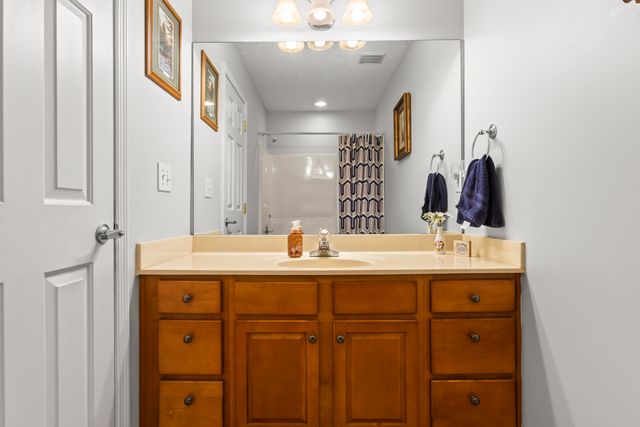 2708 Bay Cedar Cove, Lexington, KY 40511