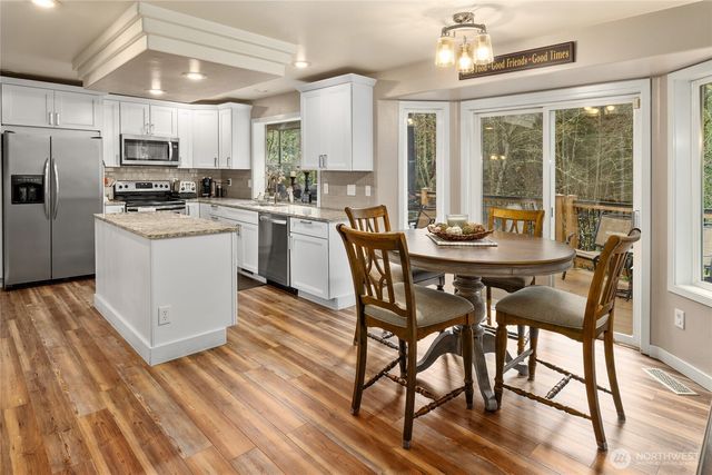 37007 22nd Avenue S, Federal Way, WA 98003