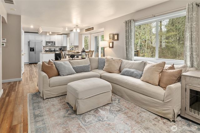 37007 22nd Avenue S, Federal Way, WA 98003