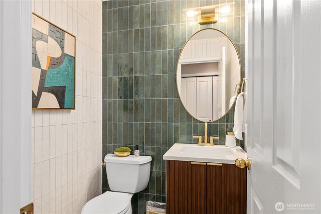 37007 22nd Avenue S, Federal Way, WA 98003