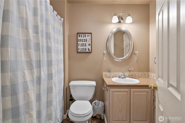 37007 22nd Avenue S, Federal Way, WA 98003