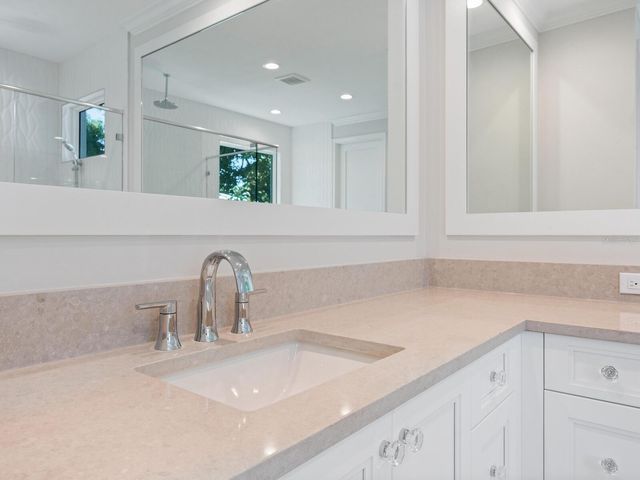 1876 MAGNOLIA STREET, Sarasota, FL 34239