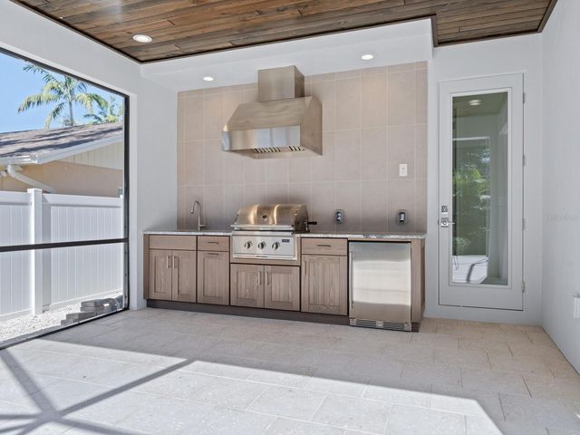 1876 MAGNOLIA STREET, Sarasota, FL 34239