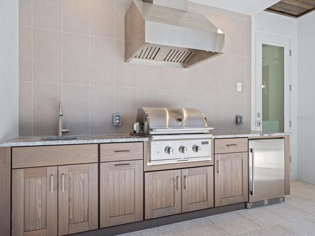 1876 MAGNOLIA STREET, Sarasota, FL 34239