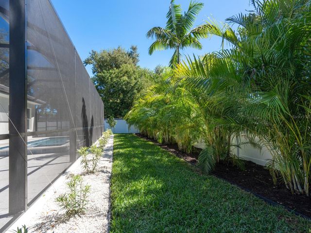 1876 MAGNOLIA STREET, Sarasota, FL 34239