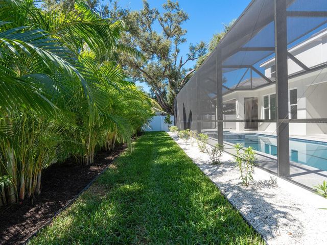 1876 MAGNOLIA STREET, Sarasota, FL 34239