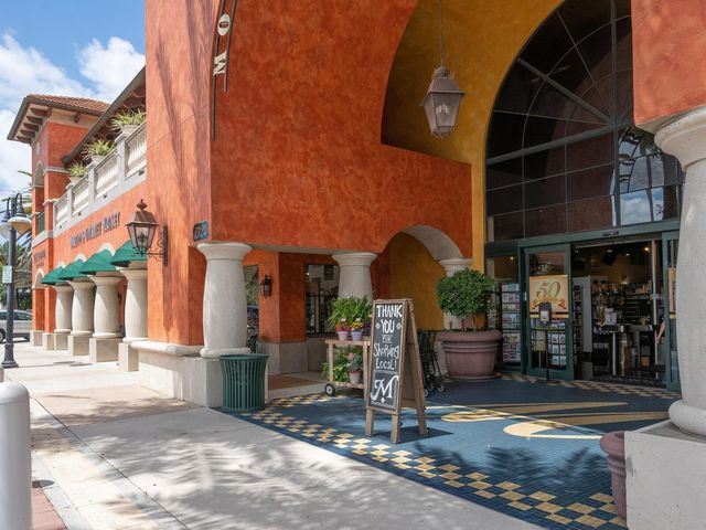 1876 MAGNOLIA STREET, Sarasota, FL 34239