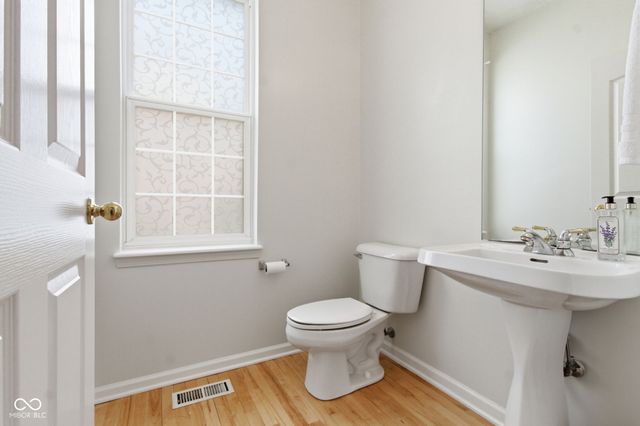 3868 Castle Rock Drive, Zionsville, IN 46077