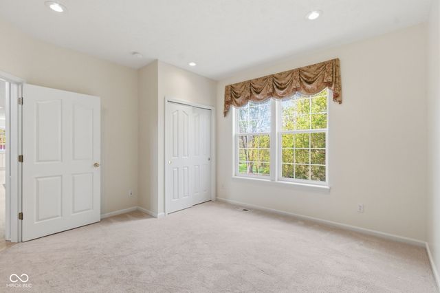 3868 Castle Rock Drive, Zionsville, IN 46077