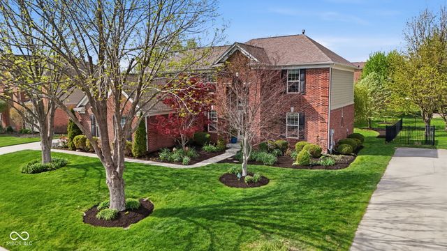 3868 Castle Rock Drive, Zionsville, IN 46077