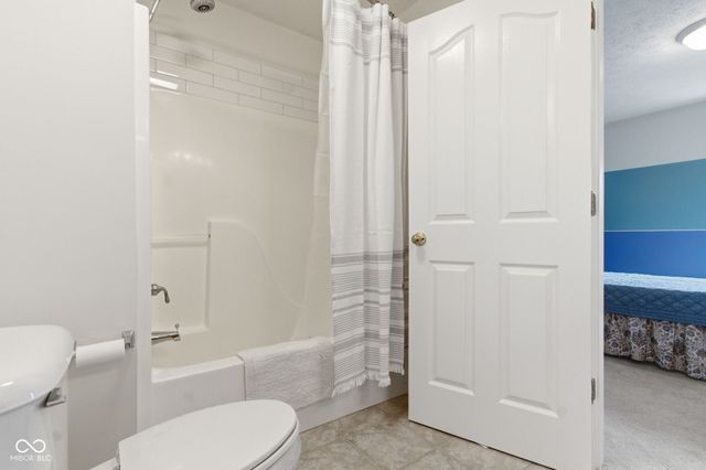 3868 Castle Rock Drive, Zionsville, IN 46077