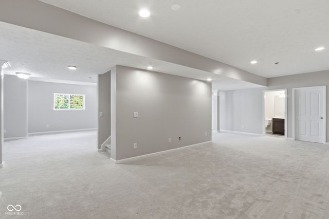 3868 Castle Rock Drive, Zionsville, IN 46077