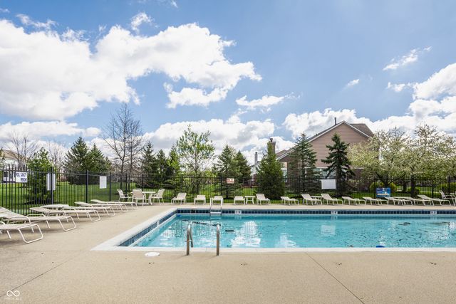 3868 Castle Rock Drive, Zionsville, IN 46077