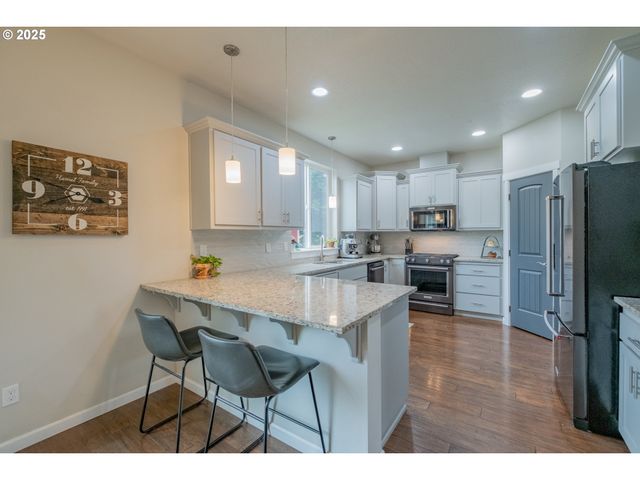 405 Nw JUNIPER Ln, Albany, OR 97321