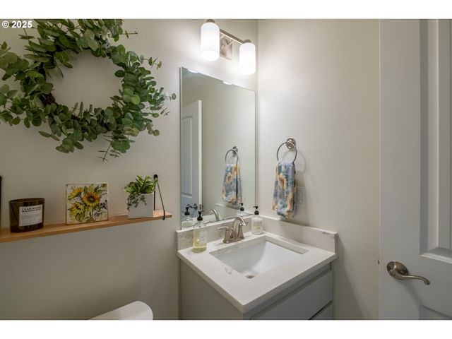 405 Nw JUNIPER Ln, Albany, OR 97321