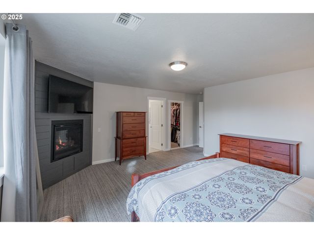 405 Nw JUNIPER Ln, Albany, OR 97321