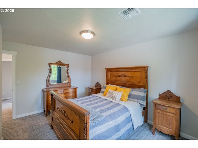 405 Nw JUNIPER Ln, Albany, OR 97321