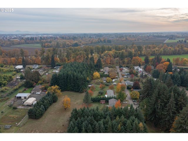 405 Nw JUNIPER Ln, Albany, OR 97321