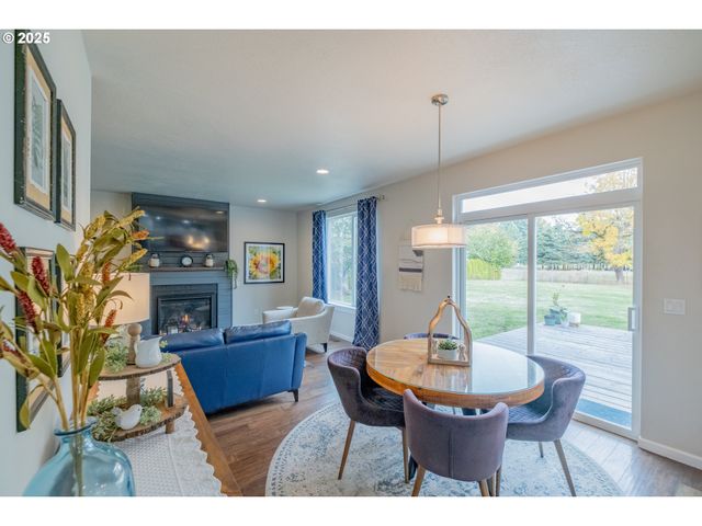 405 Nw JUNIPER Ln, Albany, OR 97321