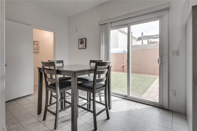 5256 Sherwood Forest Lane, Las Vegas, NV 89122