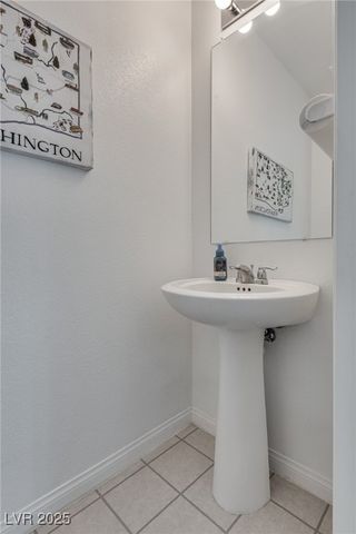 5256 Sherwood Forest Lane, Las Vegas, NV 89122