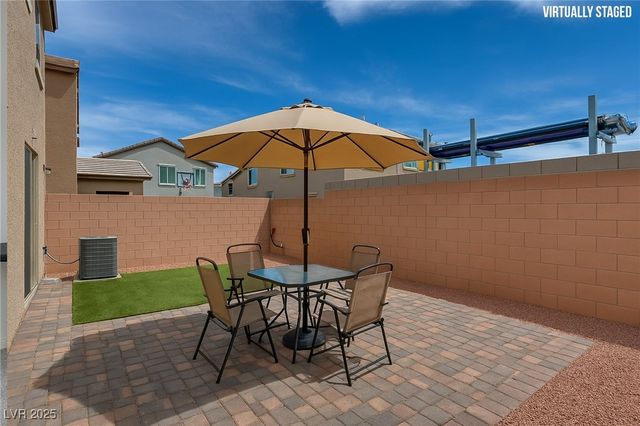 5256 Sherwood Forest Lane, Las Vegas, NV 89122