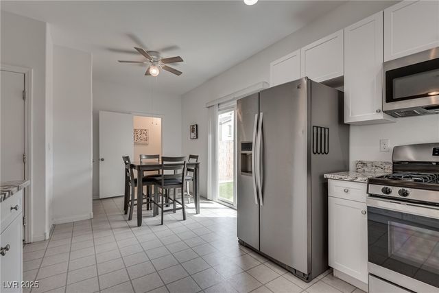 5256 Sherwood Forest Lane, Las Vegas, NV 89122