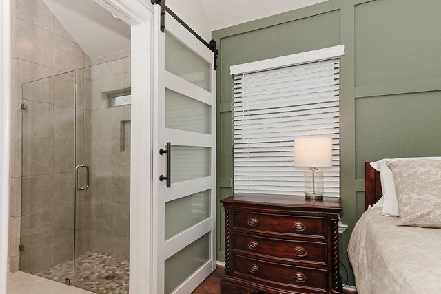 249 Trapper Creek Drive, Conroe, TX 77304