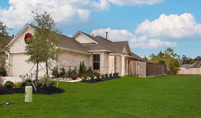 249 Trapper Creek Drive, Conroe, TX 77304