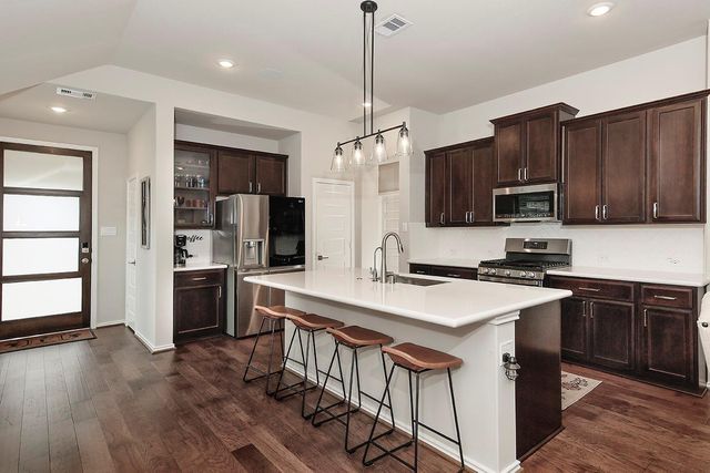 249 Trapper Creek Drive, Conroe, TX 77304