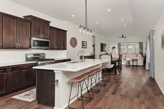 249 Trapper Creek Drive, Conroe, TX 77304