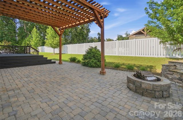 10038 Travertine Trail, Davidson, NC 28036