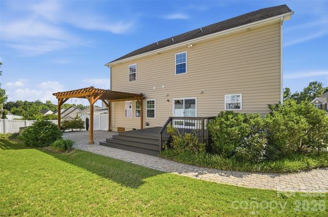 10038 Travertine Trail, Davidson, NC 28036