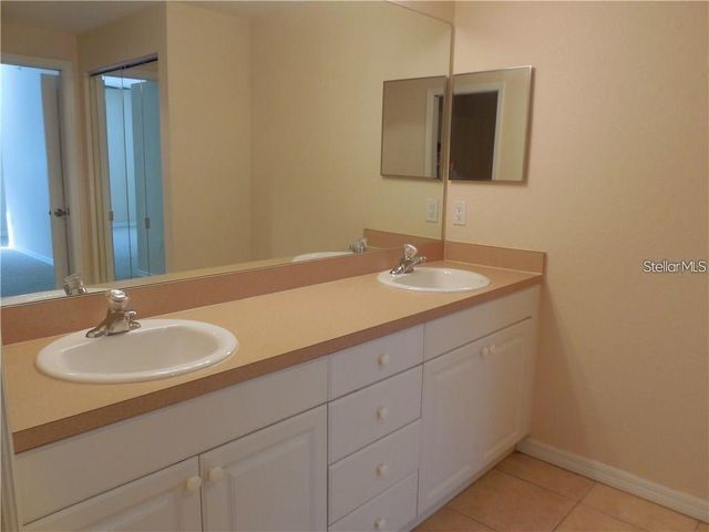 6405 BAY CEDAR LANE 26, Bradenton, FL 34203