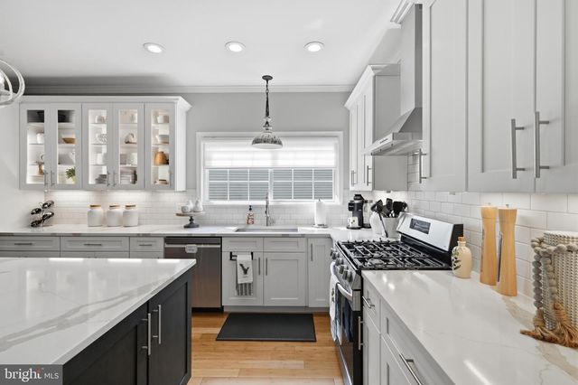 404 AUTUMN CHASE CT, Purcellville, VA 20132