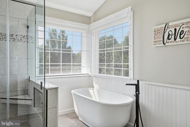 404 AUTUMN CHASE CT, Purcellville, VA 20132