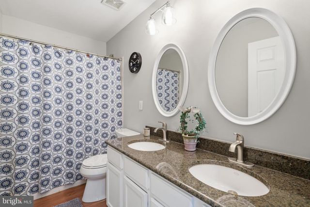 404 AUTUMN CHASE CT, Purcellville, VA 20132