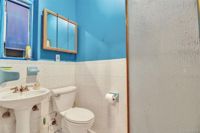 2308 31 Drive, Astoria, NY 11106