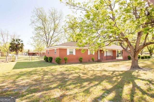 2210 Albany Avenue, Waycross, GA 31503