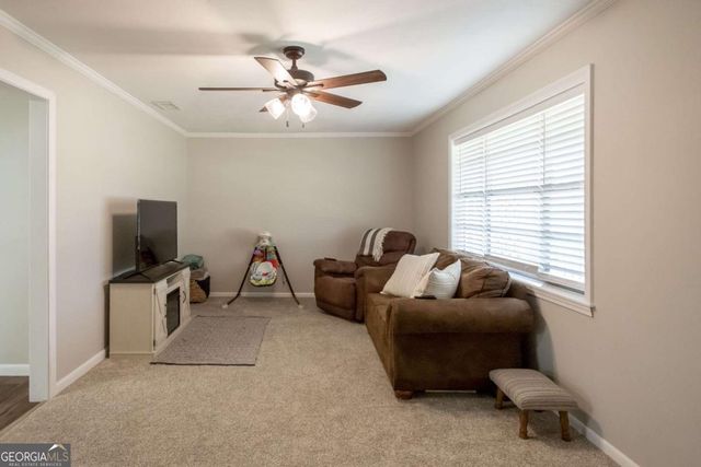 2210 Albany Avenue, Waycross, GA 31503