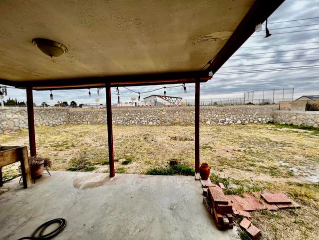 1618 DALE DOUGLAS Drive, El Paso, TX 79936
