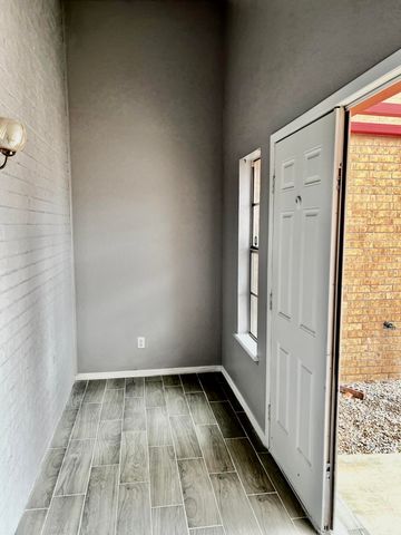 1618 DALE DOUGLAS Drive, El Paso, TX 79936