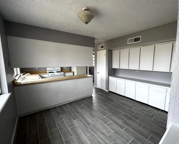 1618 DALE DOUGLAS Drive, El Paso, TX 79936