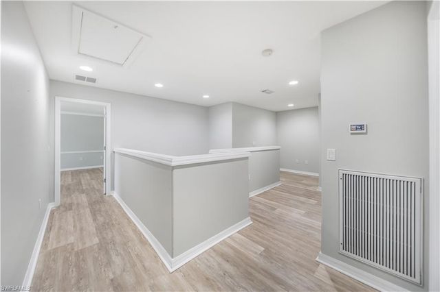 2133 Fairmont LN, Naples, FL 34120