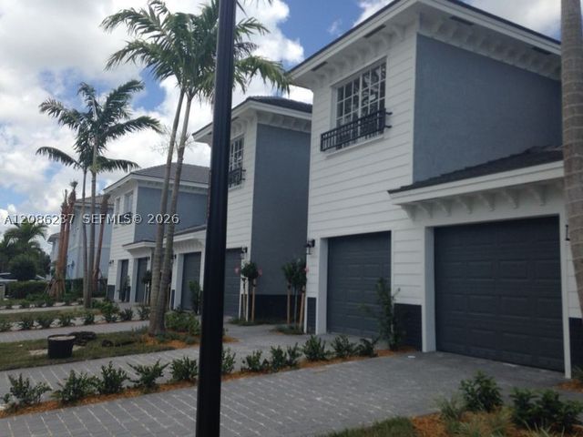3566 NW 13th St, Lauderhill, FL 33311